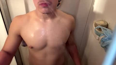 Snapshot of dudeee4 chatting on March 1, 5:31 am dudeee4 online show from March 1, 5:31 am