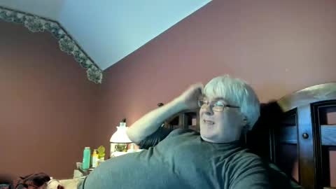 Doug online show from February 6, 3:33 am