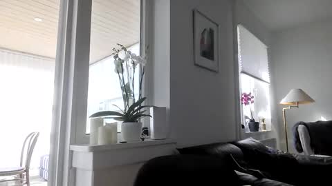 Duin8 online show from April 11, 11:47 am