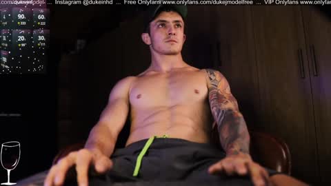 Snapshot of duke_j chatting on January 22, 3:41 am DUKE J              online show from January 22, 3:41 am