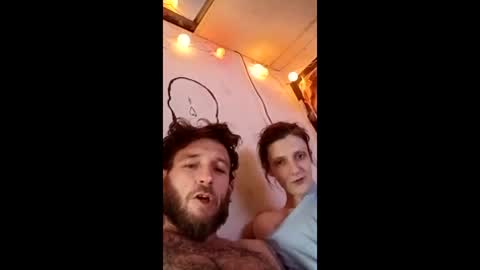 dukenbettykinks online show from April 10, 7:02 am