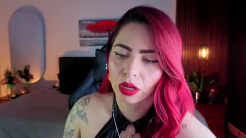 Snapshot of dulce_charlottee chatting on May 28, 7:44 pm DULCE online show from May 28, 7:44 pm
