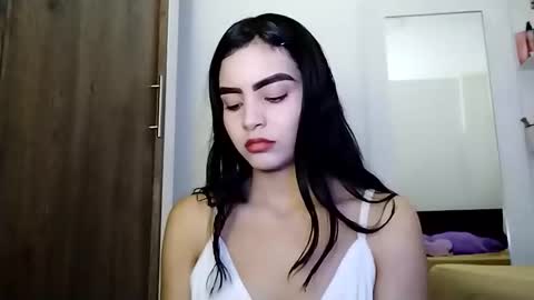 dulce_lucero online show from October 11, 7:34 pm