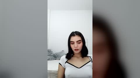 dulce_lucero online show from July 13, 2:03 am