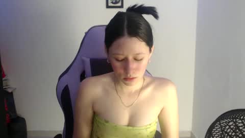 Snapshot of dulce_mauren chatting on September 29, 3:33 am dulce_mauren online show from September 29, 3:33 am