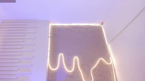 dulce_quintana online show from November 21, 12:15 pm