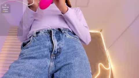 dulce_quintana online show from December 15, 12:31 pm
