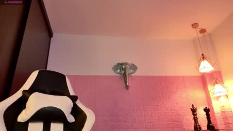 dulce_stormy online show from February 24, 12:03 pm