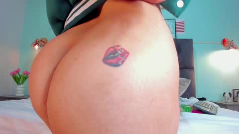 DULCE AURORA online show from January 31, 8:54 am