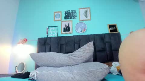 DULCE AURORA online show from February 26, 2:59 am