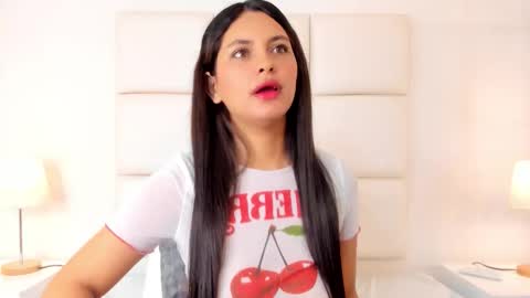 Snapshot of dulcecoleman chatting on February 24, 11:30 am Dulce online show from February 24, 11:30 am