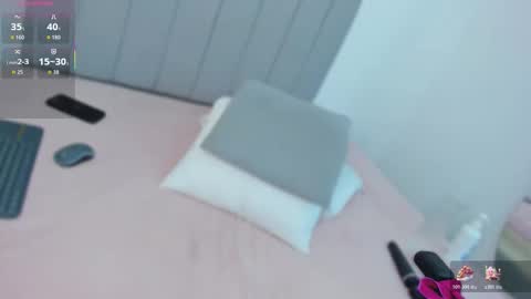 Snapshot of dulcehills_ chatting on November 28, 3:09 am online show from November 28, 3:09 am