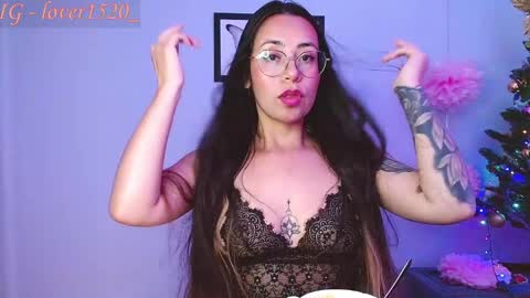 Snapshot of dulcemaria_alvarez22 chatting on January 25, 3:51 am Dulce online show from January 25, 3:51 am