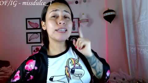 Snapshot of dulcemaria_alvarez22 chatting on December 17, 11:44 pm Dulce online show from December 17, 11:44 pm