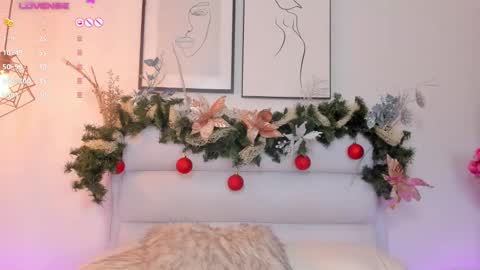 DULCE  online show from December 13, 8:15 pm