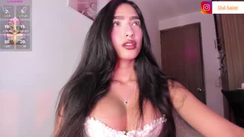 Snapshot of dulcesaint chatting on July 23, 7:56 pm Dulce Saint online show from July 23, 7:56 pm