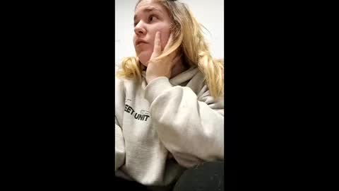 dulcexpecado online show from February 26, 6:40 pm