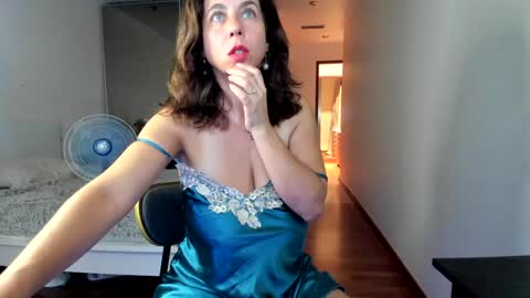 Snapshot of dulceys chatting on September 14, 4:44 am dulceyjohn online show from September 14, 4:44 am