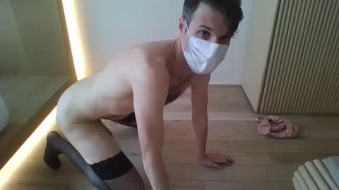 dumbslut28 online show from March 12, 7:06 pm