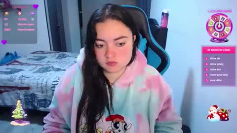 Snapshot of dumont_model chatting on January 15, 8:19 am Nicole online show from January 15, 8:19 am