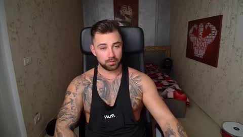 Snapshot of duncanstones chatting on December 18, 5:31 pm DuncanStone online show from December 18, 5:31 pm