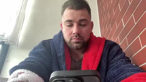 Snapshot of duncanstones chatting on December 30, 10:32 am DuncanStone online show from December 30, 10:32 am