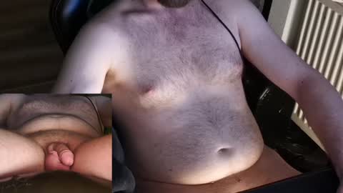 Snapshot of durin_ chatting on February 8, 12:17 am Durin online show from February 8, 12:17 am