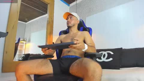 DUSAN  GREY online show from February 17, 3:36 am