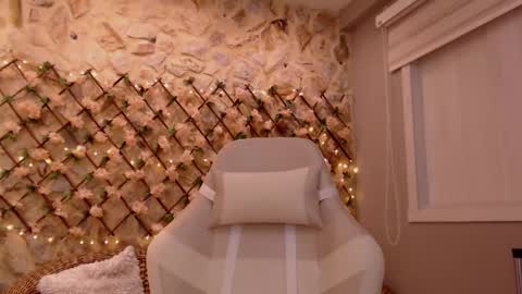 duskybeautyy online show from January 13, 11:15 am