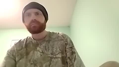 dust0n22 online show from April 29, 6:25 pm