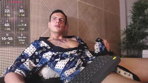 Snapshot of dustin_sonne chatting on January 8, 9:21 am Dustin Sonne online show from January 8, 9:21 am