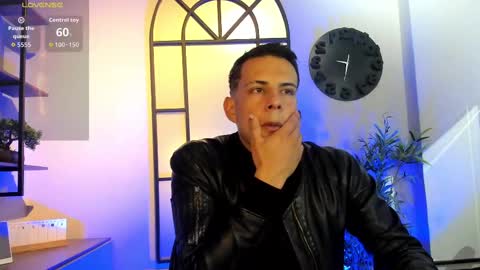 Snapshot of dustin_sonne chatting on October 4, 3:48 am Dustin Sonne online show from October 4, 3:48 am