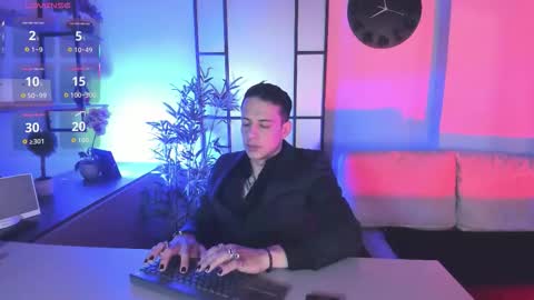 Dustin Sonne online show from December 15, 3:33 am