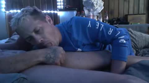 dustinwyant1983 online show from November 11, 11:16 pm