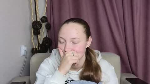 Jenny online show from January 14, 7:19 pm