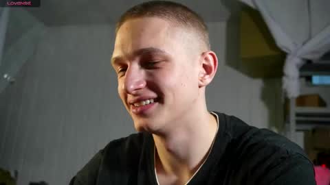 Dustyn online show from February 17, 2:15 pm