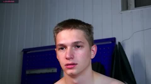 Dustyn online show from November 6, 3:46 pm