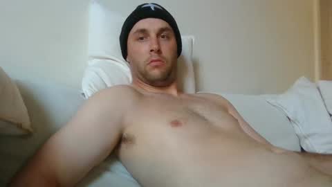 Snapshot of dustyroy09 chatting on December 4, 5:16 am dustyroy09 online show from December 4, 5:16 am