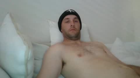 Snapshot of dustyroy09 chatting on December 19, 11:14 pm dustyroy09 online show from December 19, 11:14 pm