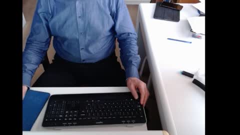 dutchpornking2 online show from November 24, 8:03 am