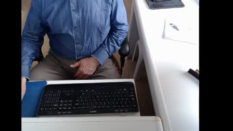 dutchpornking2 online show from April 12, 6:29 am