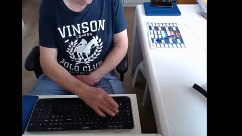 Snapshot of dutchpornking2 chatting on June 22, 6:21 am dutchpornking2 online show from June 22, 6:21 am
