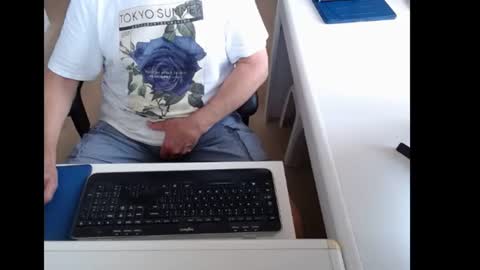 Snapshot of dutchpornking2 chatting on June 26, 6:40 am dutchpornking2 online show from June 26, 6:40 am
