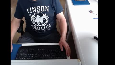 Snapshot of dutchpornking2 chatting on July 18, 7:01 am dutchpornking2 online show from July 18, 7:01 am