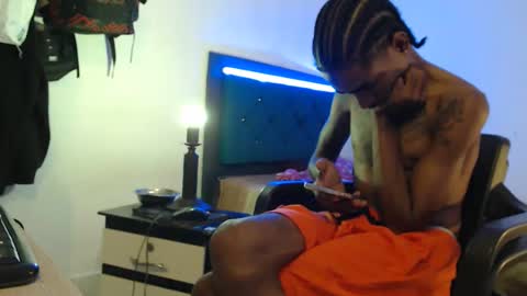 Elburrito online show from May 10, 2:39 am