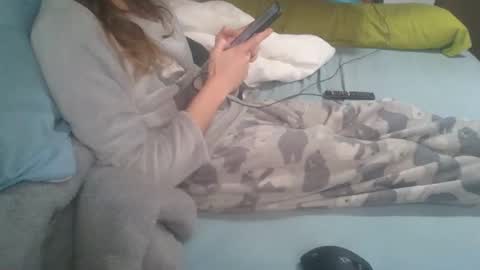 dv3nd3 online show from February 6, 11:46 am