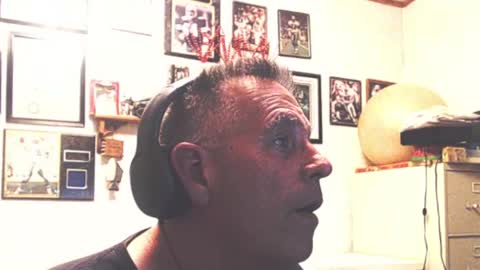 Snapshot of dwinmontana chatting on June 5, 5:36 am dwinmontana online show from June 5, 5:36 am