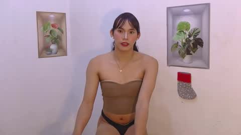 dy_namite online show from February 5, 6:23 pm