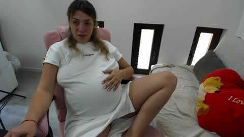 Snapshot of dyanakaylin chatting on June 7, 4:05 am dayana online show from June 7, 4:05 am