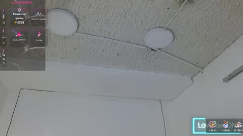 dyla_n18_ online show from February 22, 6:06 pm